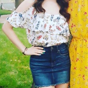 White floral print top